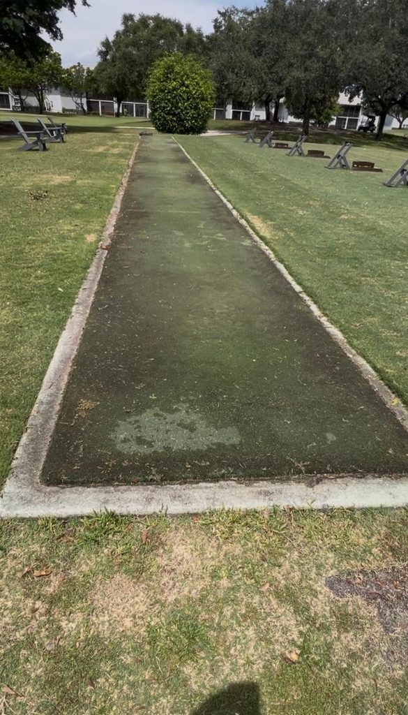 dirty turf golf course pressure washing cleaning